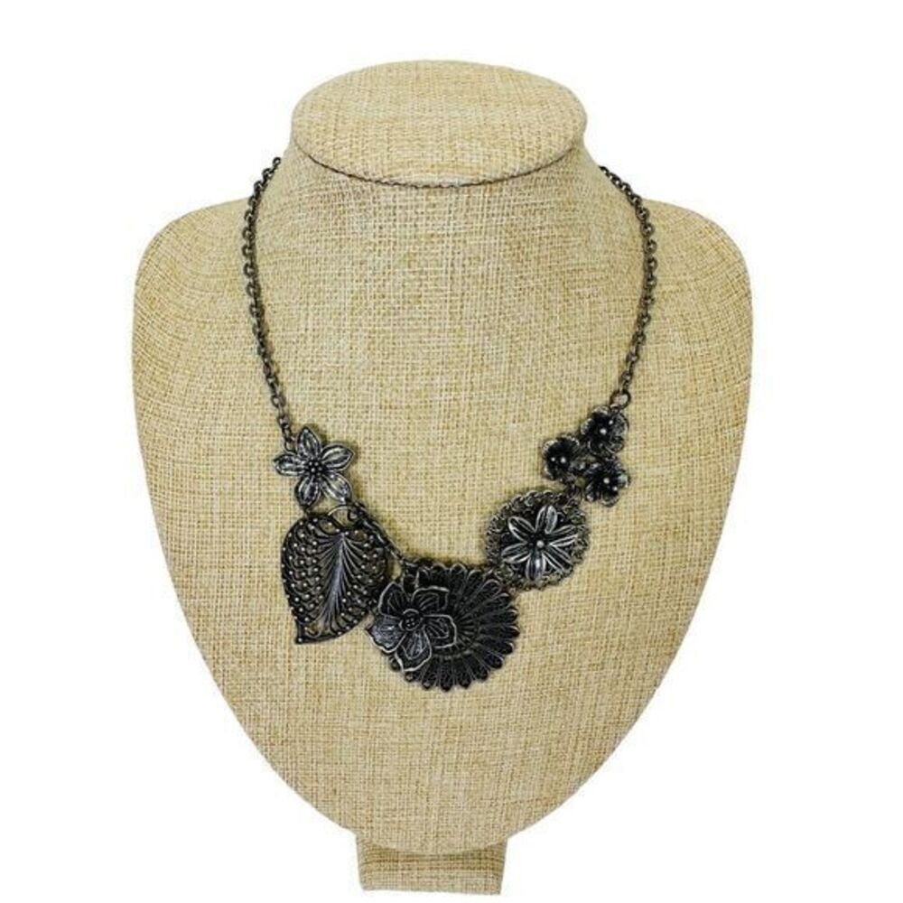 Vintage Premier Designs Necklace Articulated Flower‎ Floral Link Silver Tone 16"